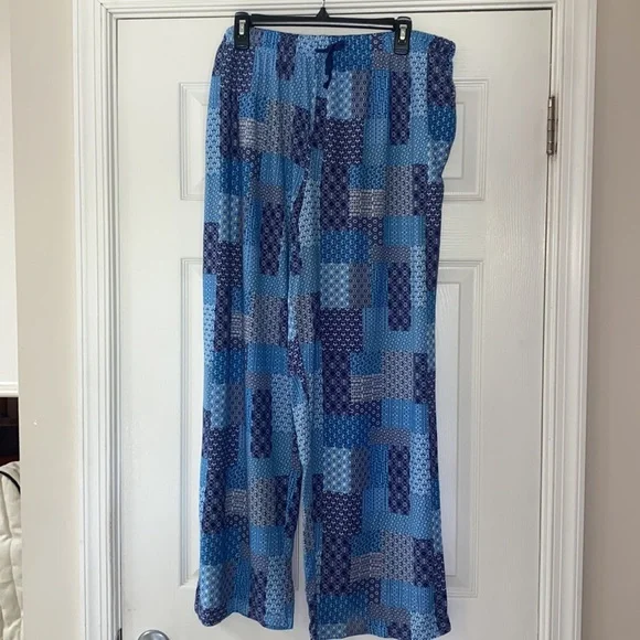 Muk Luks Pajama Set - Picture 5 of 9